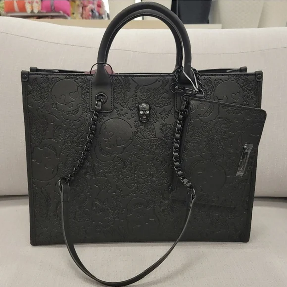 Betsey Johnson "skulltatstic"  black skull 2 PC large tote with wristlet XOKIARA - Picture 7 of 10